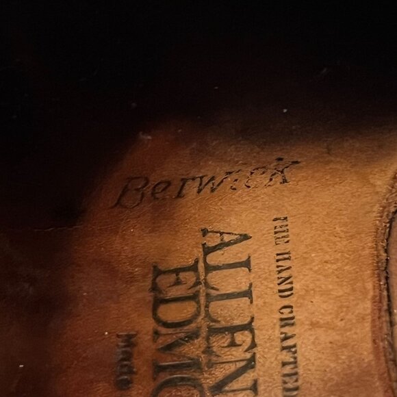 Allen Edmonds Berwick Tasseled Wing TIp Slip-on Black Loafers Vintage Size 8.5 B - Picture 4 of 10